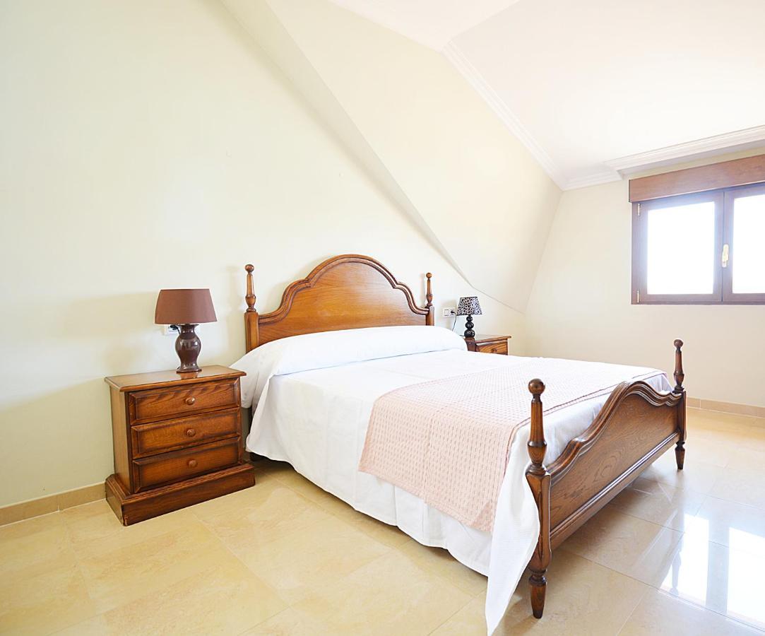 Galihost - Casa Con Precioso Jardin En Vilanova De Arousa Екстериор снимка