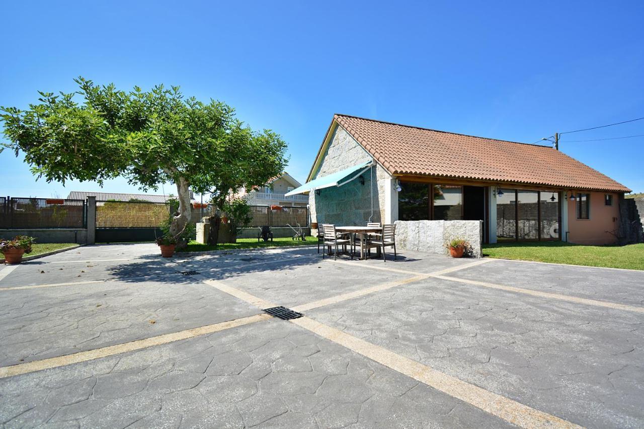 Galihost - Casa Con Precioso Jardin En Vilanova De Arousa Екстериор снимка