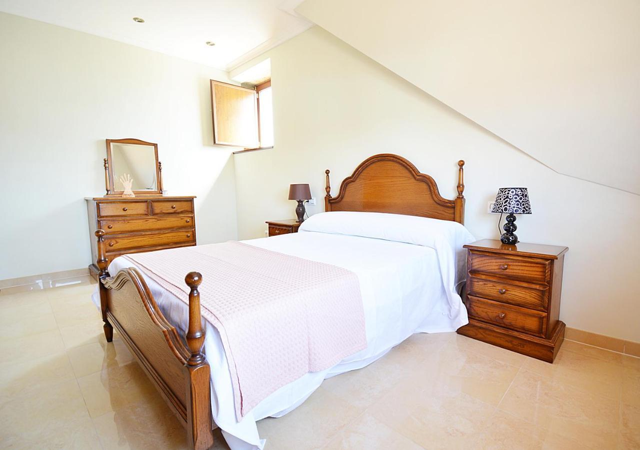 Galihost - Casa Con Precioso Jardin En Vilanova De Arousa Екстериор снимка