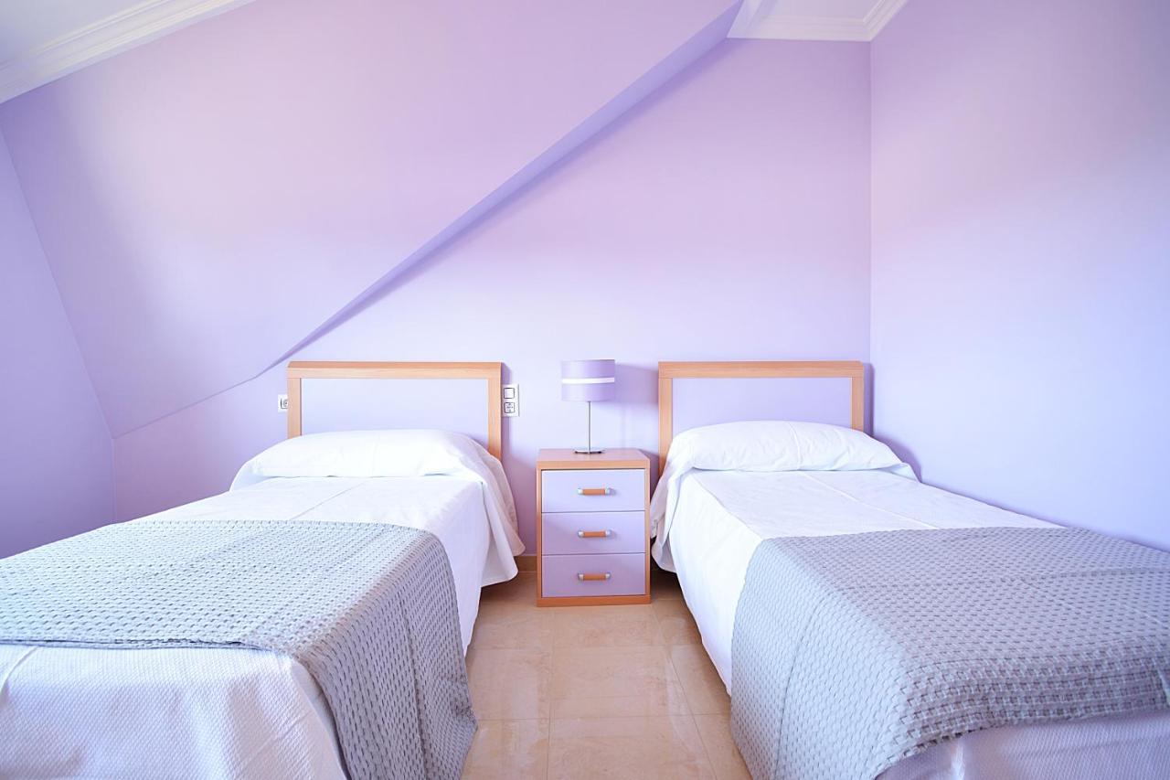 Galihost - Casa Con Precioso Jardin En Vilanova De Arousa Екстериор снимка